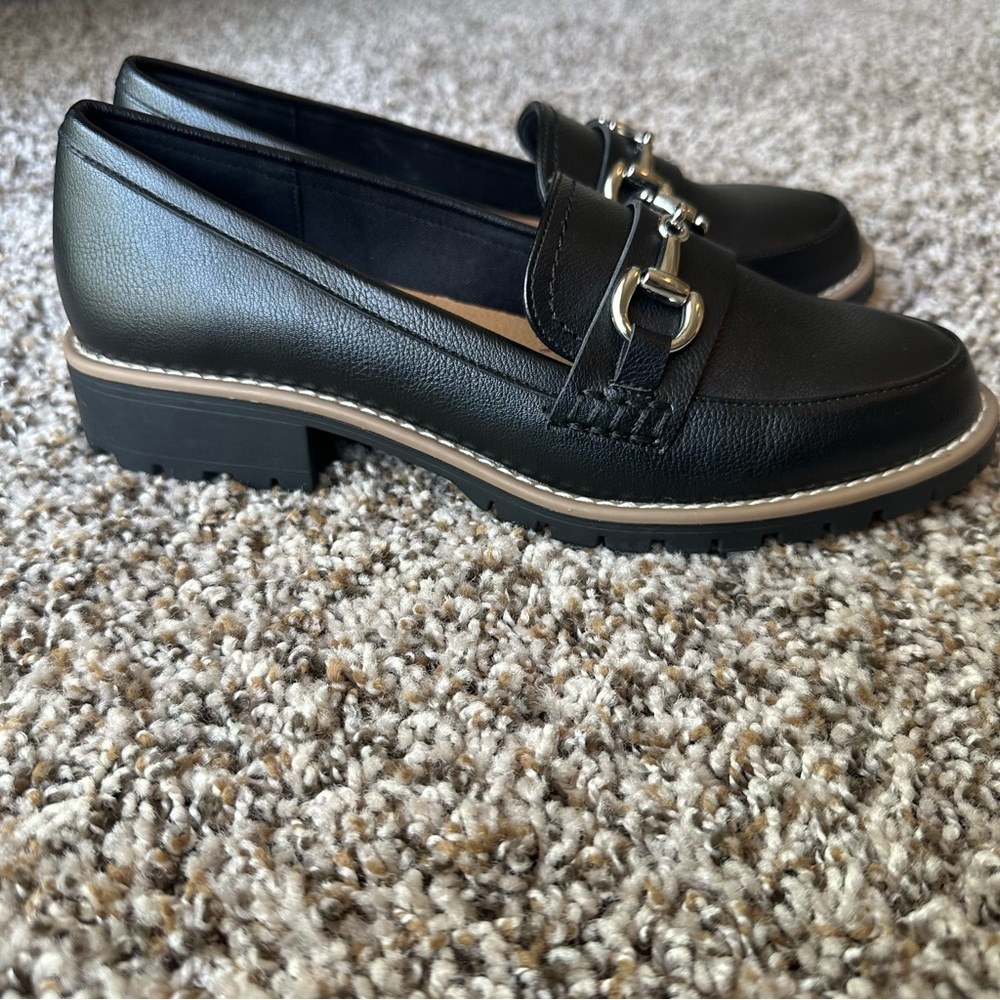 DV Dolce Vita Women’s Penny Loafers. Black. Size 8. - Picture 3 of 6